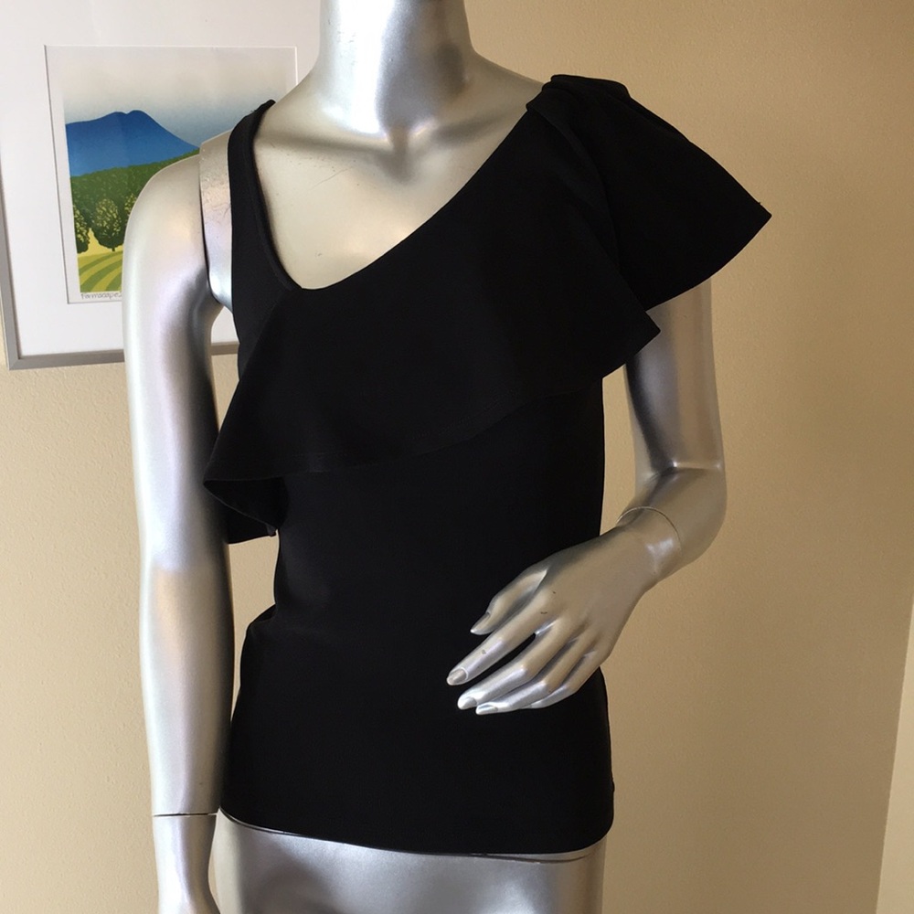LEITH | Solid Black Ruffle Top - Picture 3 of 11